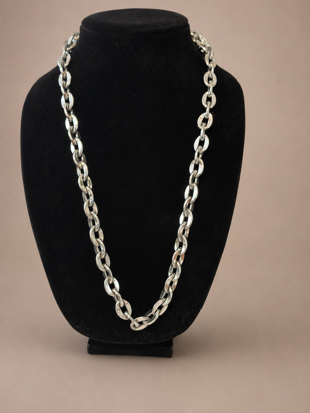 Chunky Silver Tone Oval Link Chain Statement Necklace 30” Unmarked