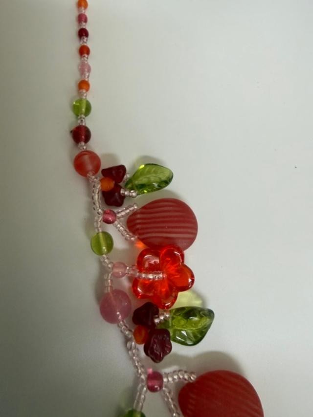Red Green Floral Beaded Bib Necklace 15" + 3" Extender Lucite Leaves