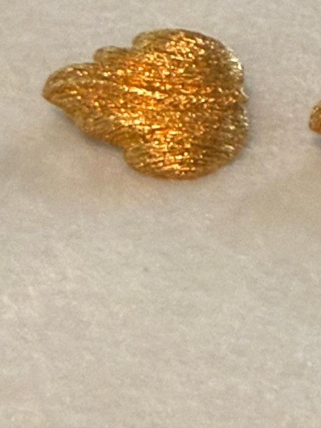 Vintage Gold Tone Textured Abstract Leaf Clip-On Earrings 1 Inch