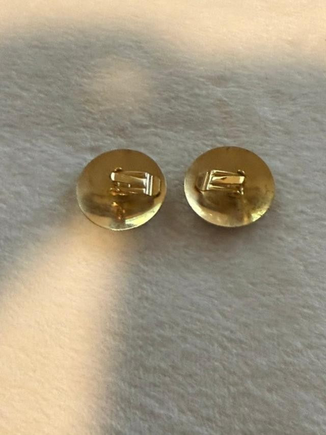 Vintage Gold Tone Button Clip On Earrings Scalloped Edge Classic Round