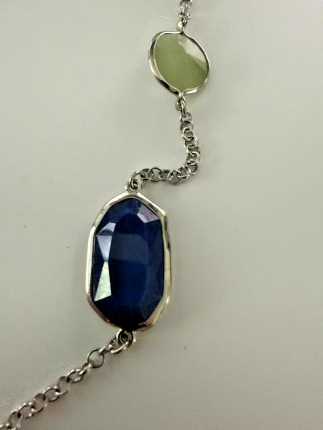 Set Premier Designs Gemma 39" Necklace 2 Pairs Green Blue Drop Earrings