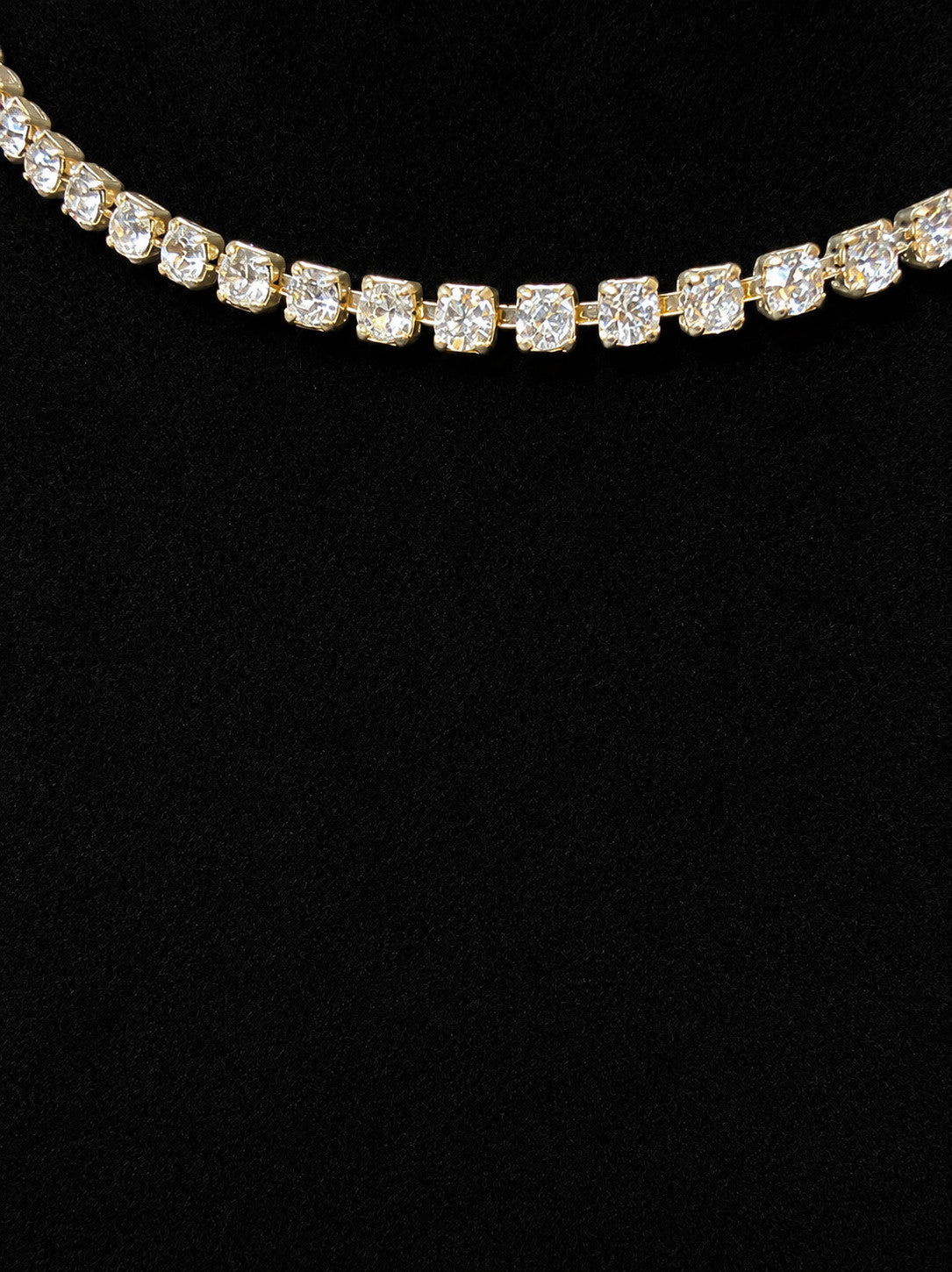 Sparkling Silver Tone Rhinestone Tennis Necklace / Choker With Lobster Clasp De