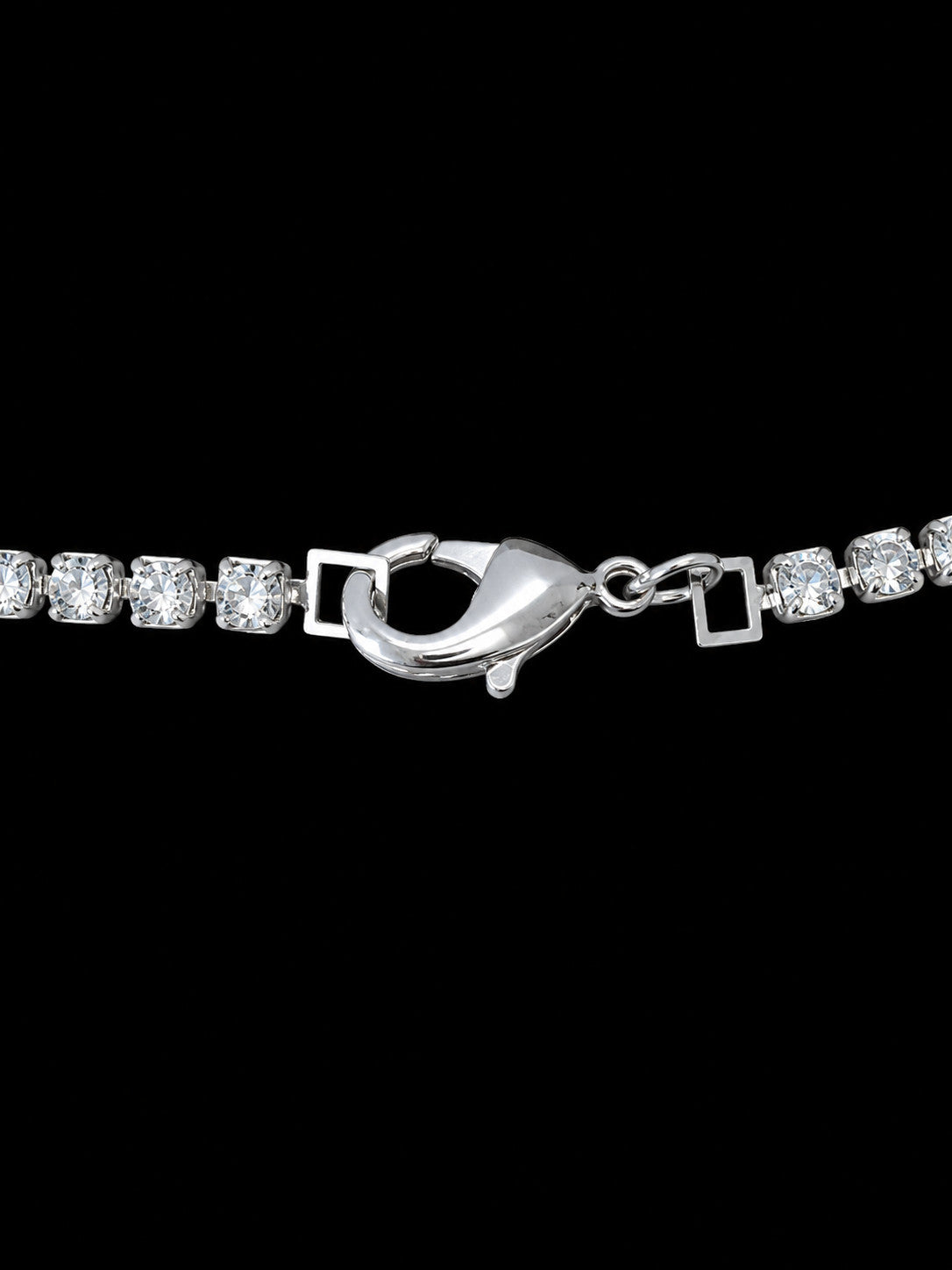 Sparkling Silver Tone Rhinestone Tennis Necklace / Choker With Lobster Clasp De
