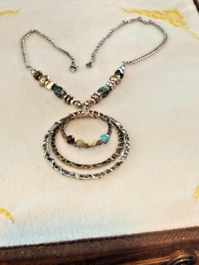 Roxy & Lola Three Tone Hammered Circle Beaded Pendant Necklace 20"