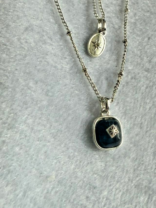 Avon Silver Tone Layered Black Cabochon Starburst Pendant Necklace 16"
