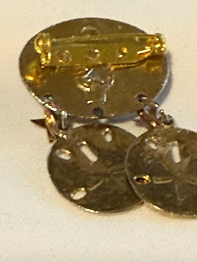two tone golld and silver brooch