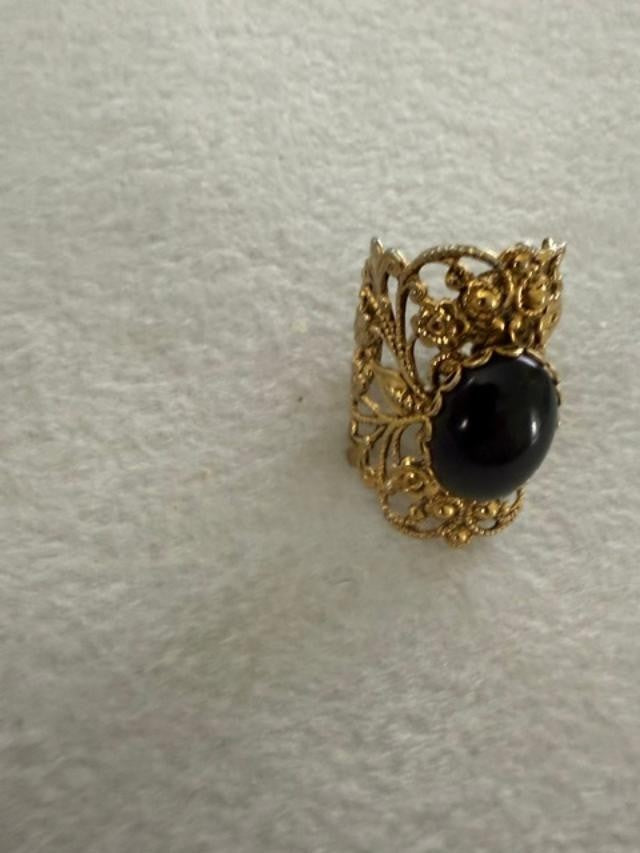 Victorian Revival Gold Tone Filigree Black Oval Cabochon Adjustable Ring