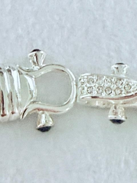 Avalaya Silver Tone Mesh Magnetic Rhinestone Clasp Necklace 18.5"