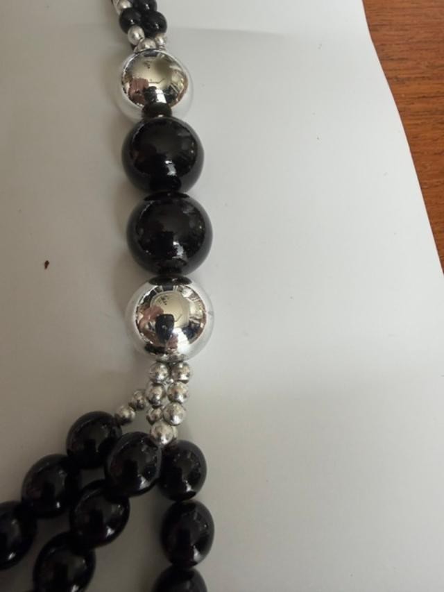 Vintage chunky silver & Black Bead 3 Strd Necklace 22 inches