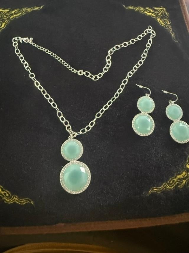 SAQ Aqua Blue Faceted Rhinestone Necklace & Earrings Set Silver Tone