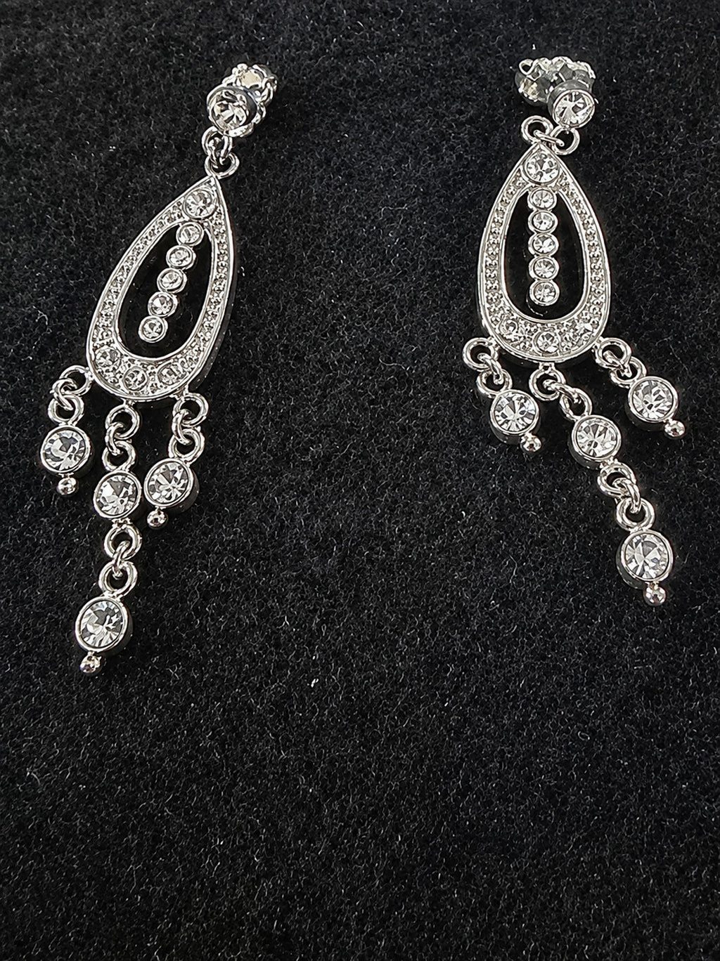 Avon Signed Silver-Tone Clear Rhinestone Chandelier Dangle Earrings Pierced