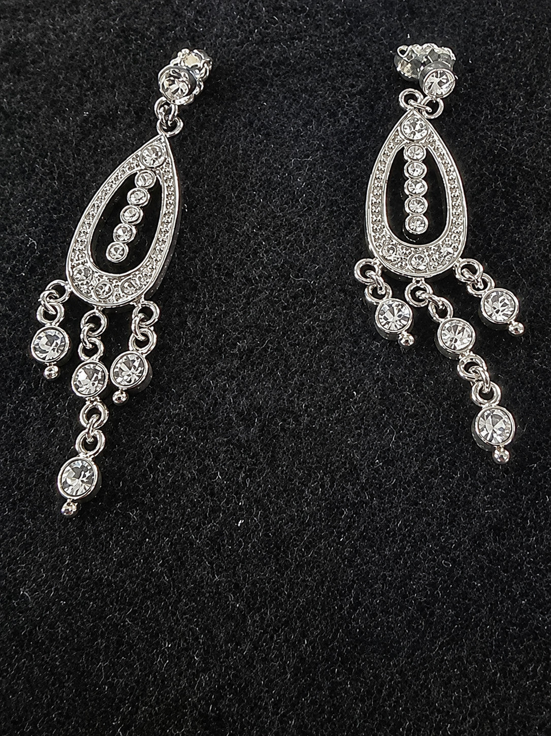Avon Signed Silver-Tone Clear Rhinestone Chandelier Dangle Earrings Pierced