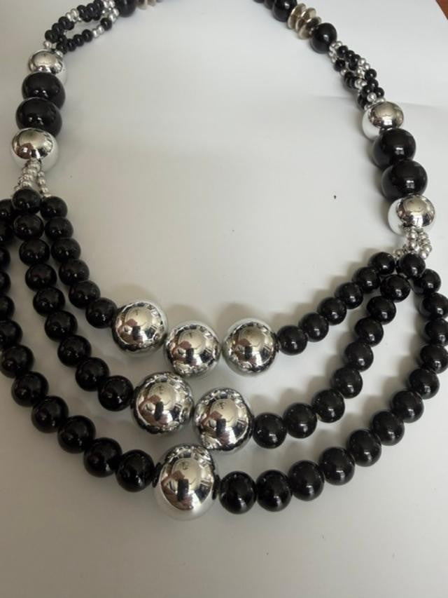 Vintage chunky silver & Black Bead 3 Strd Necklace 22 inches